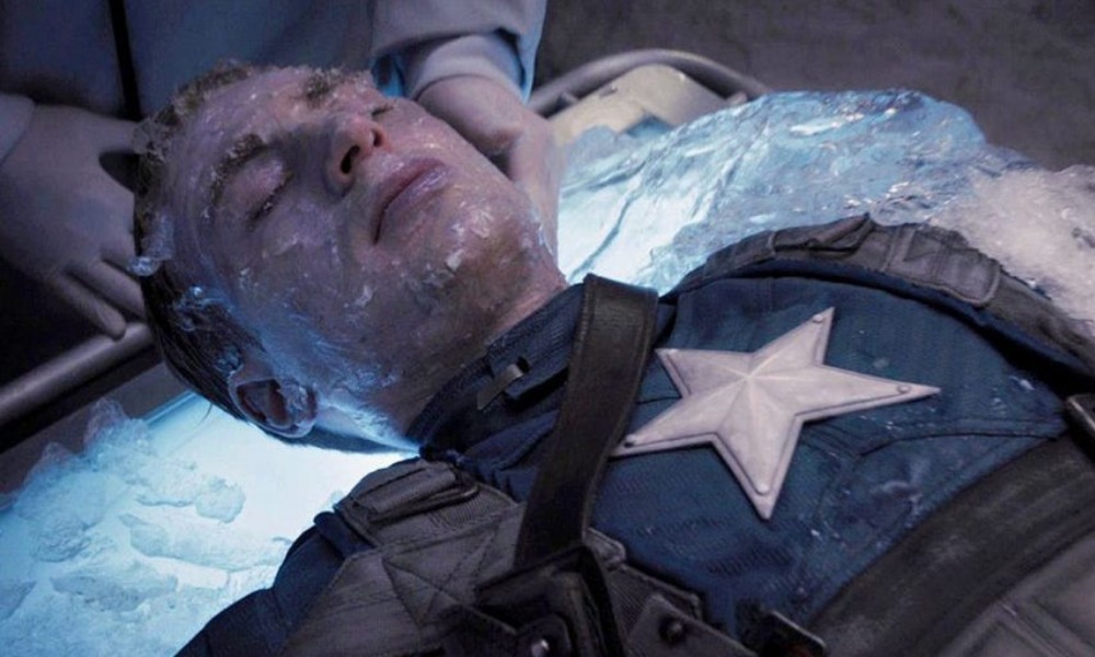 cómo sobrevivió congelado Captain America