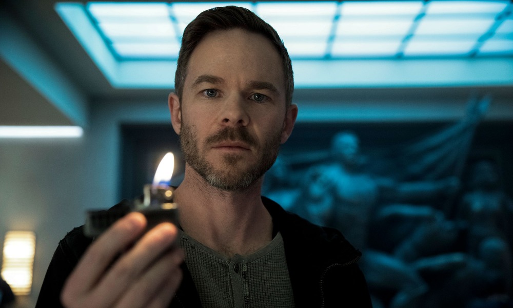 Shawn Ashmore como The Lamplighter