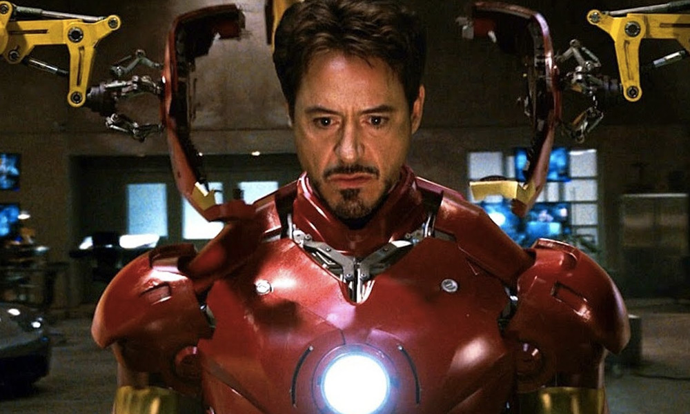 Robert Downey Jr. usó el casco de Iron Man por primera vez