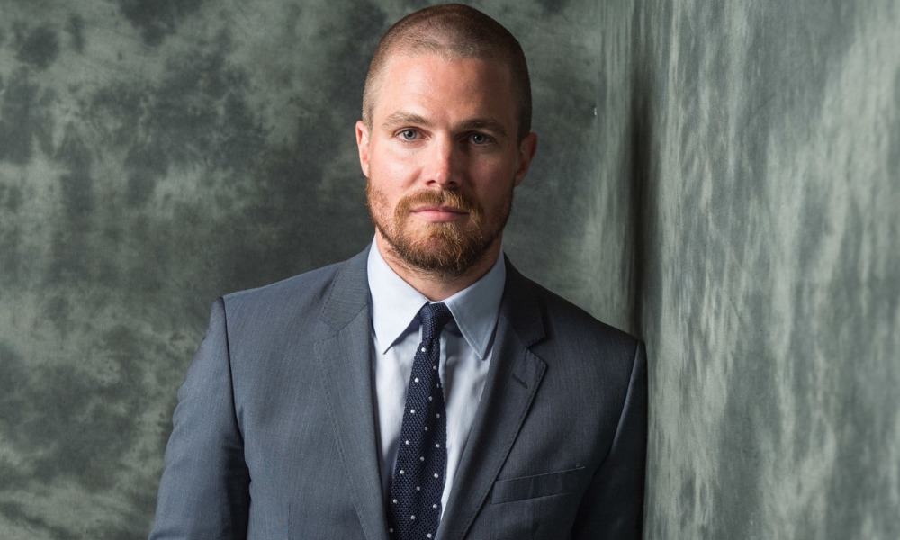 Stephen Amell dio detalles de 'Heels'