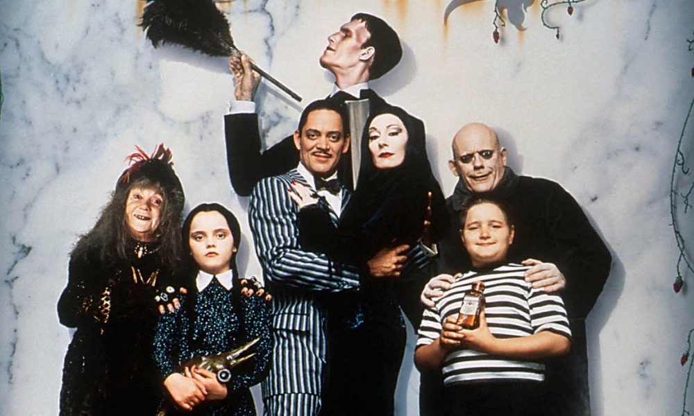 Tim Burton hará el spin-off de Merlina