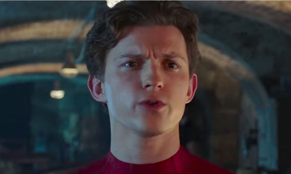 Tom Holland muestra su físico